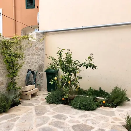 Apartman Kata Preko
