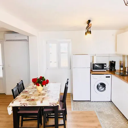 Apartment Kata *