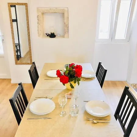 Kata Apartment
