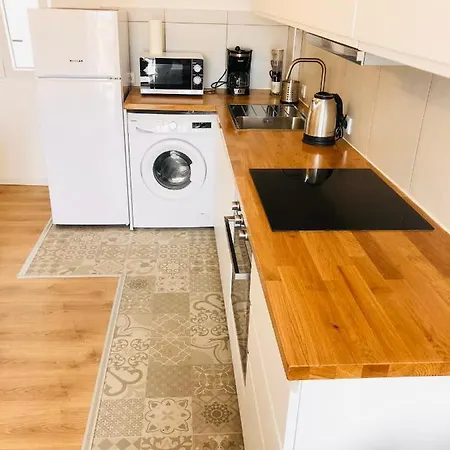 Apartment Kata Preko
